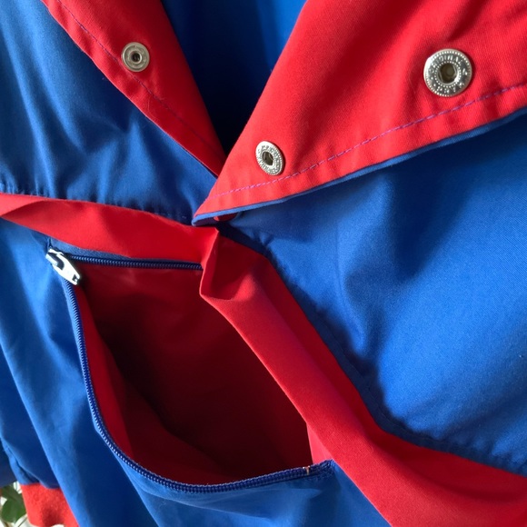 Vintage Windbreaker Jacket with Kangaroo Pouch Pocket - Picture 4 of 14